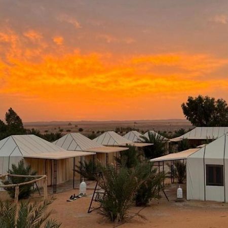 Sahara Traveling Camp Hotell Merzouga Exteriör bild